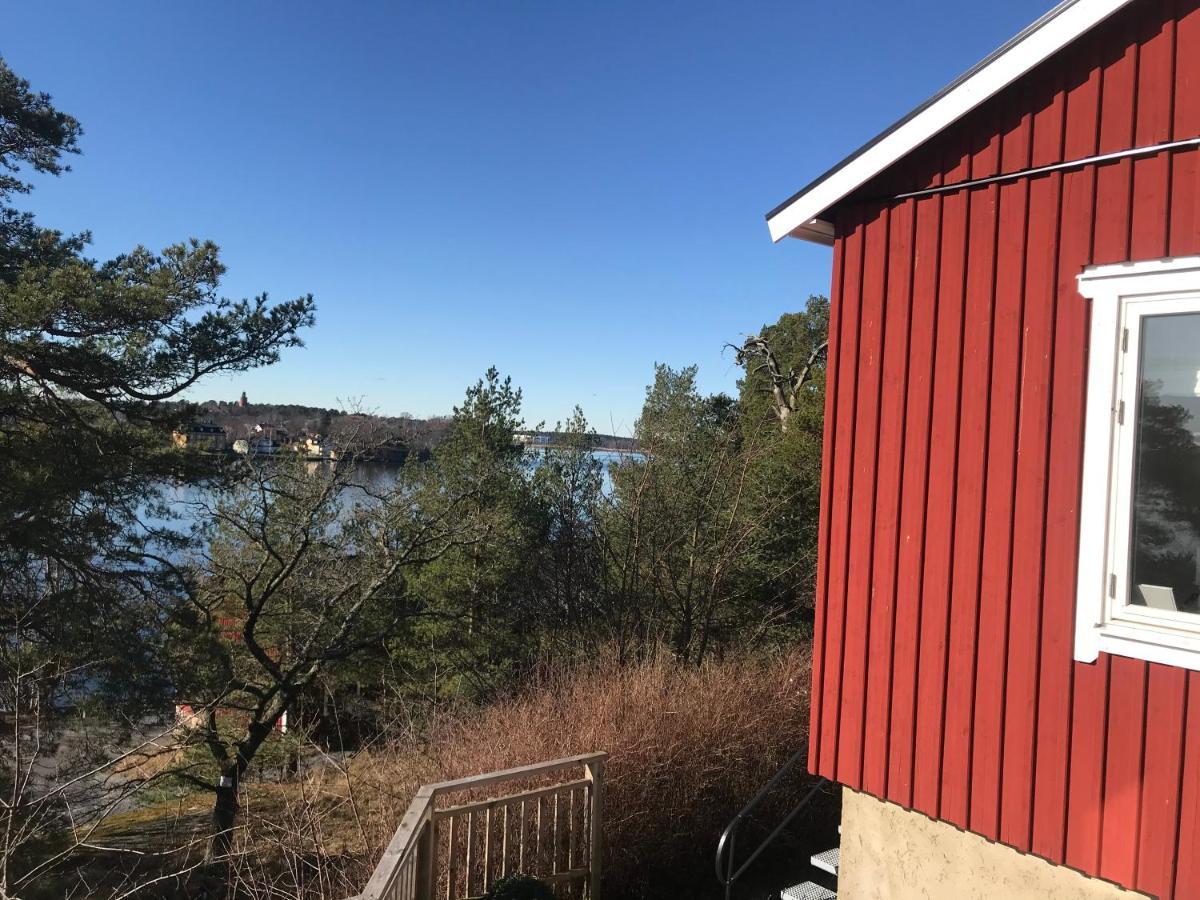 Sjoevillan B&B Vaxholm Extérieur photo